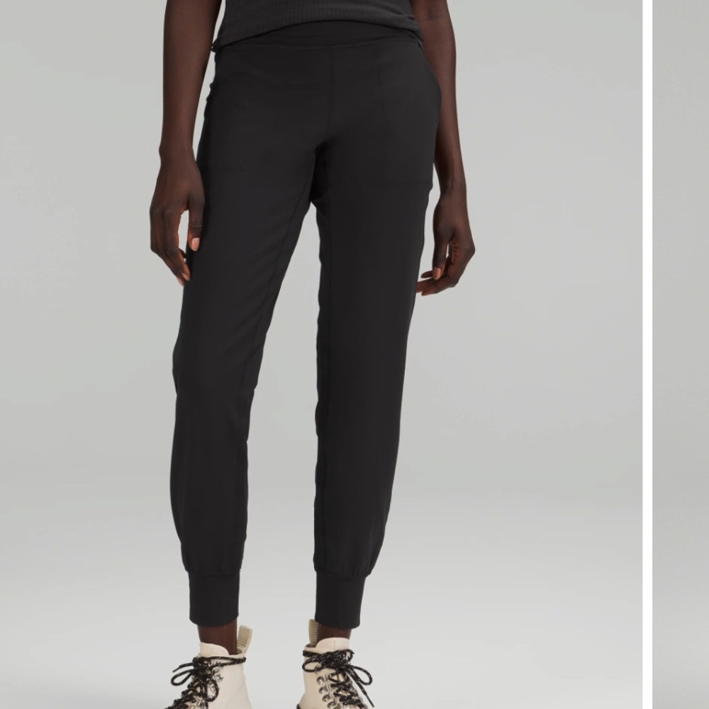 Align Jogger 25”